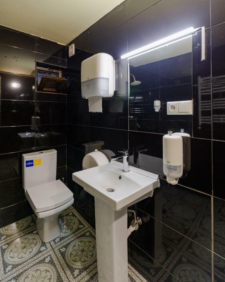 Batumi Surf Hostel Eksteriør bilde